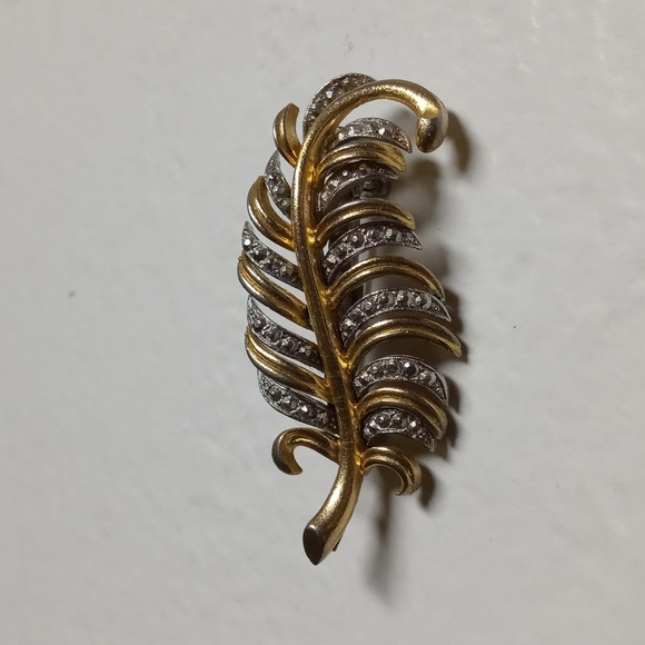 VTG ROMA Brooch - Picture 1 of 7